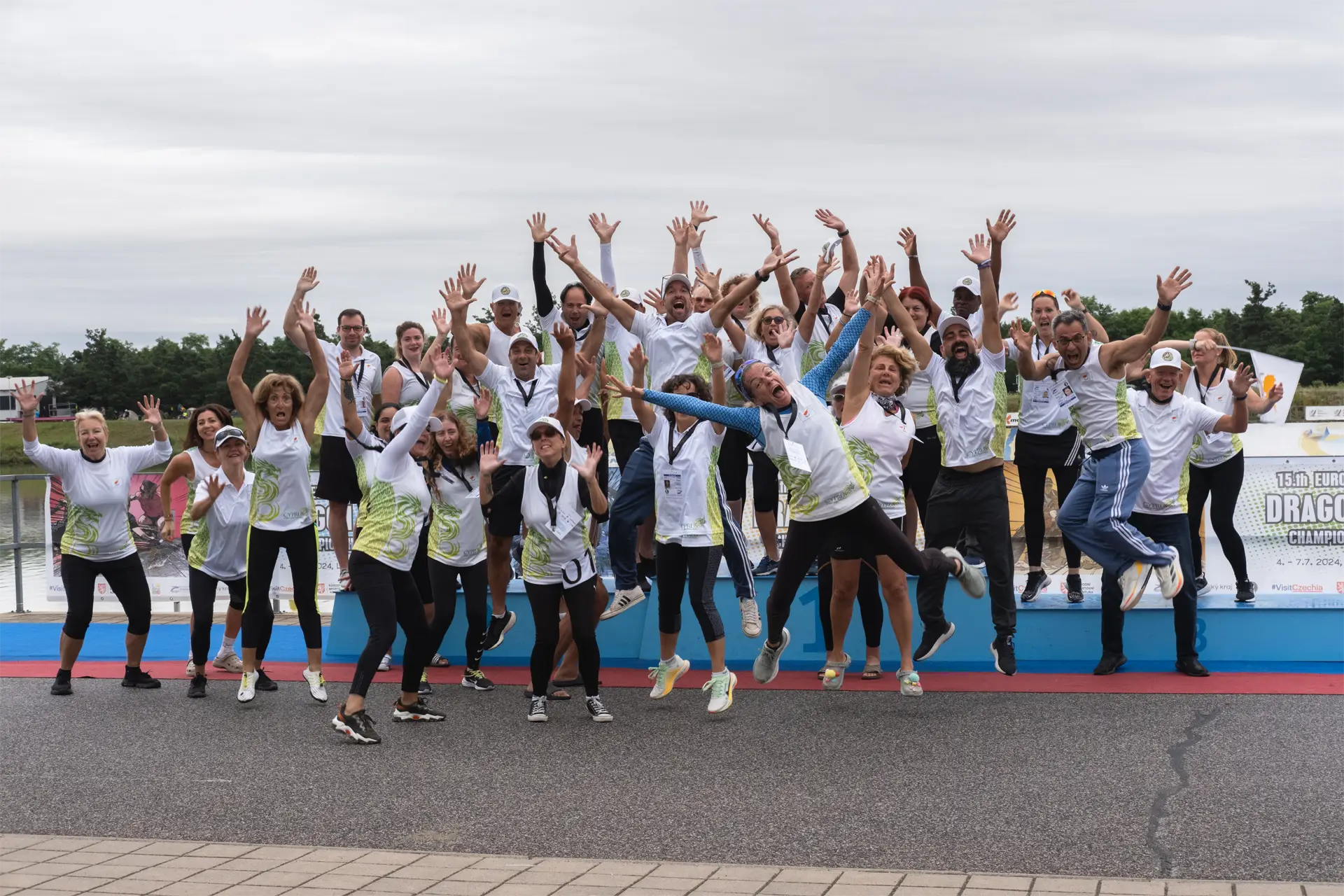 dragon boat cyprus national team group picture jumping